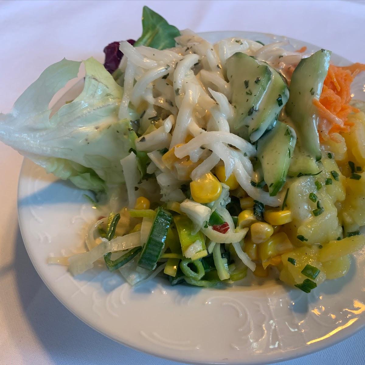 Restaurant "Piroschka" in  Donau