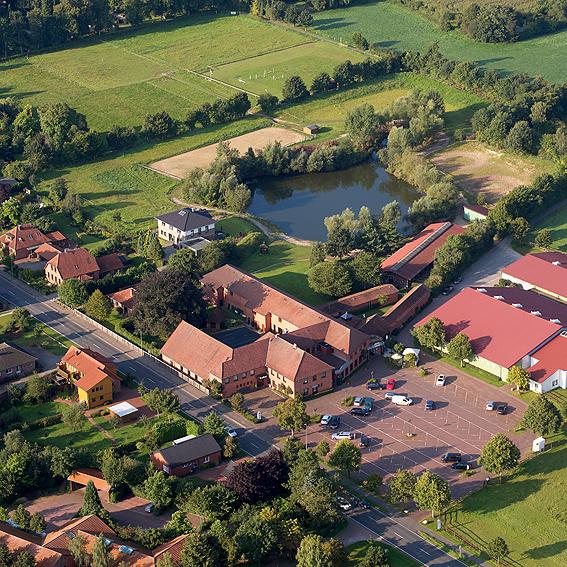 Restaurant "Thöles Hotel" in  Bücken