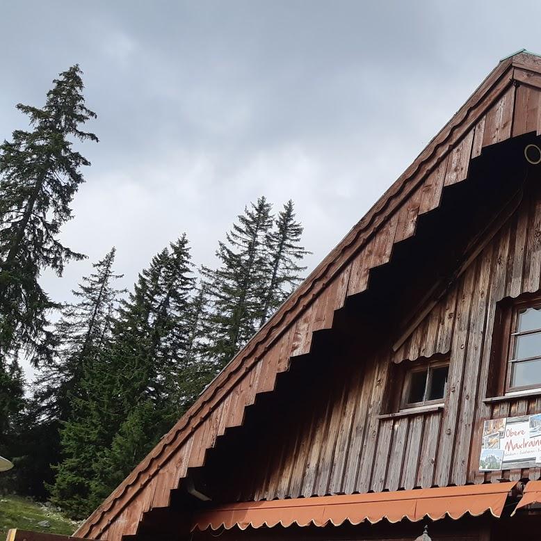 Restaurant "Obere Maxlraineralm" in  Schliersee