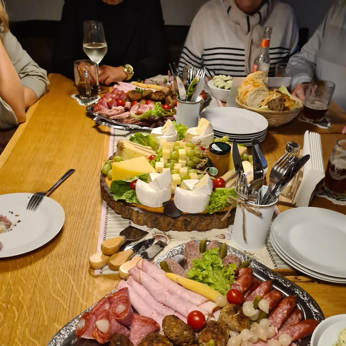 Restaurant "Zum Raiffeisen" in Hamm (Sieg)