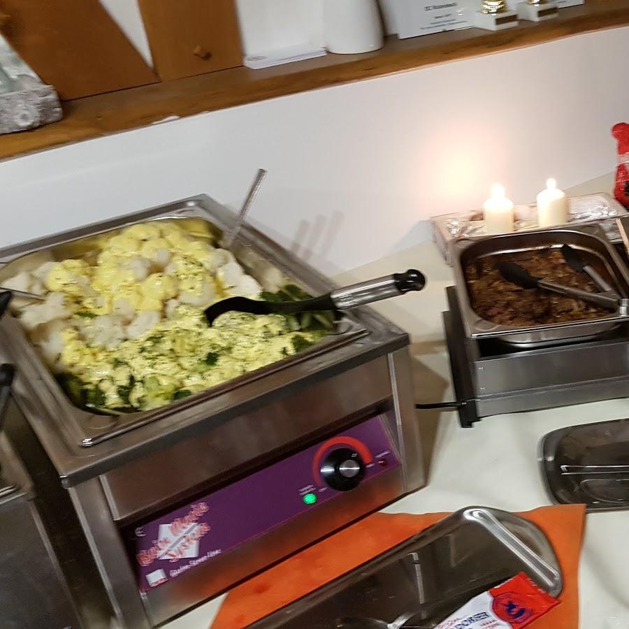 Restaurant "Gasthof  Rolandseck  Gutbürgerliche Speisegaststätte, Kegelbahn, Biergarten, Angelscheine" in  Windeck