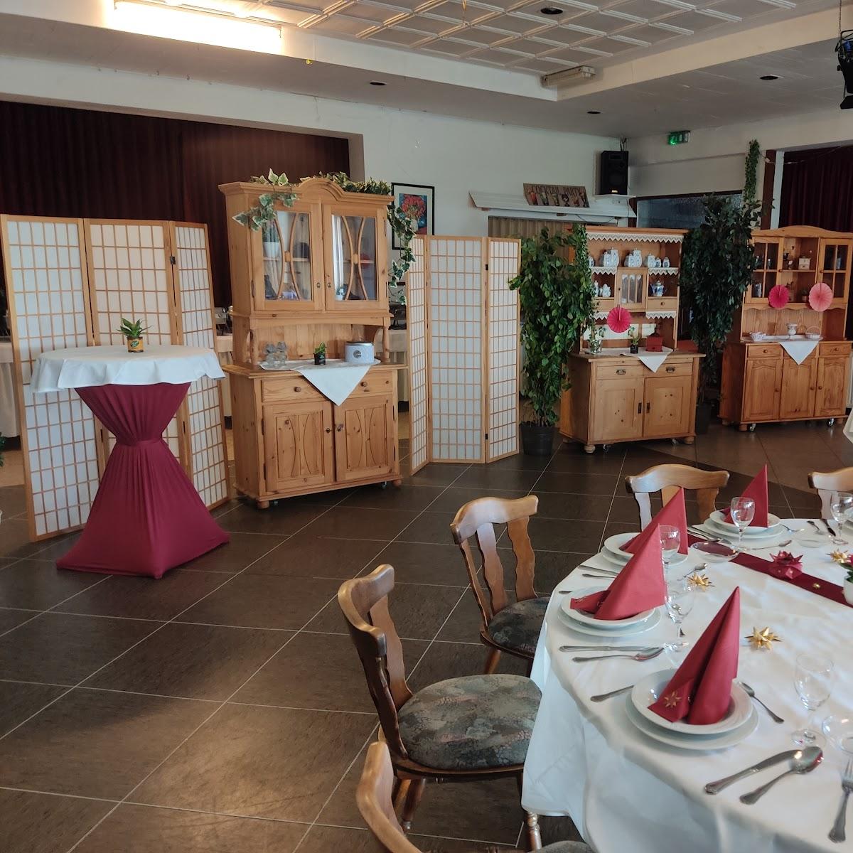 Restaurant "Kiek mol rin Gaststätte und Kegelbahn Kaliwoda" in Stadland