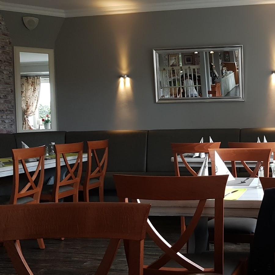 Restaurant "Gasthaus Rosenhof" in Klein Offenseth-Sparrieshoop