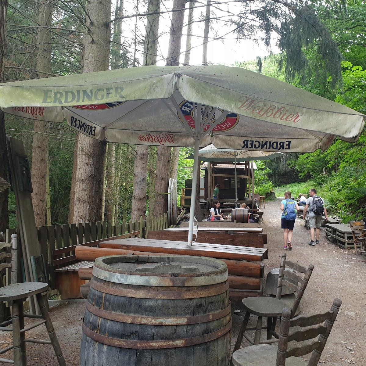 Restaurant "Weinstand Baumstammhaus" in  Lorch