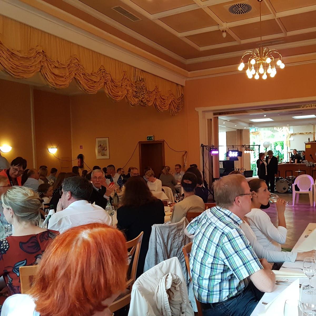 Restaurant "Stiftshof Hendirk Dühlmann Restaurant - Festsaal - Biergarten" in  Warendorf