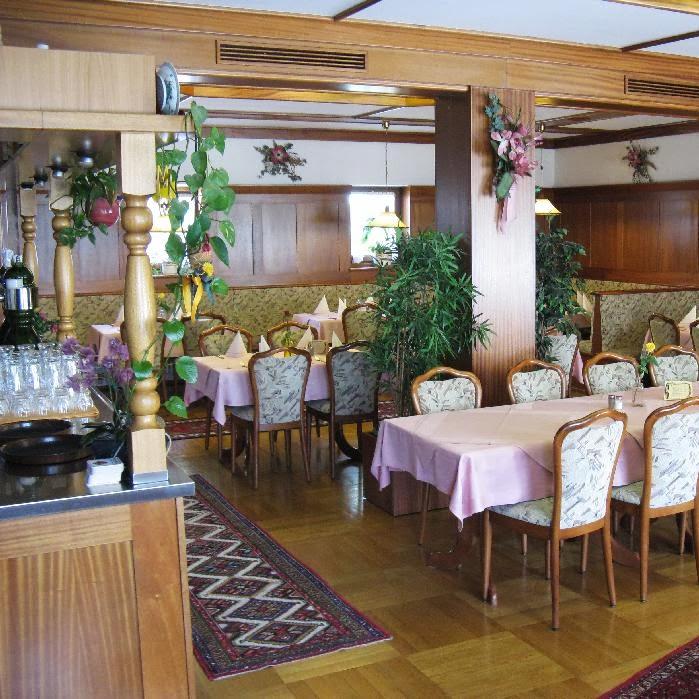 Restaurant "Schloss-Hotel  und Restaurant" in Hirschau