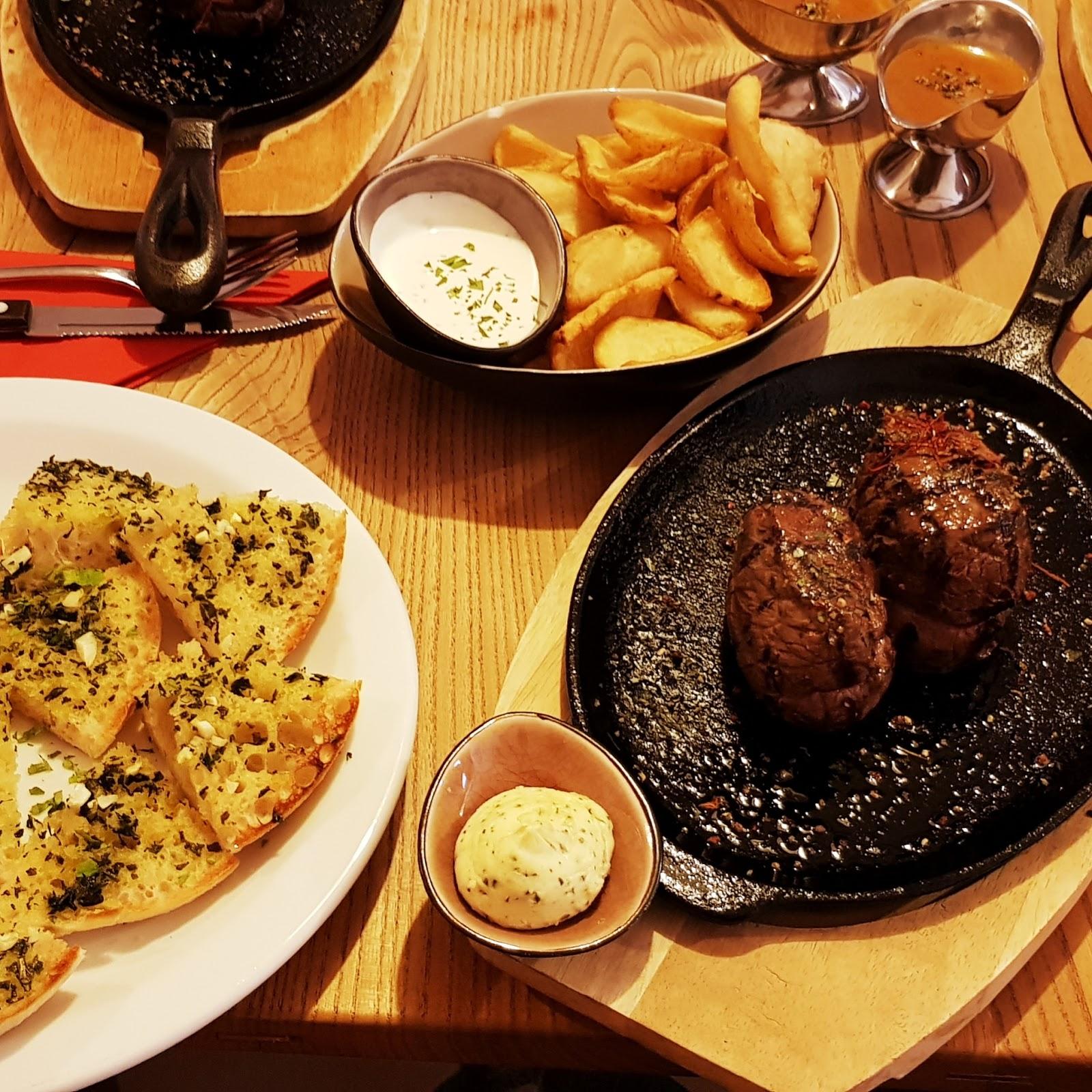 Restaurant "Das kleine Steakhaus" in  Bidingen