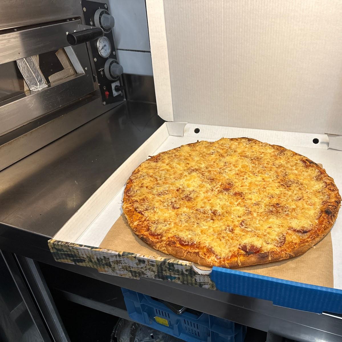 Restaurant "Metino Pizza" in Mülheim (Mosel)