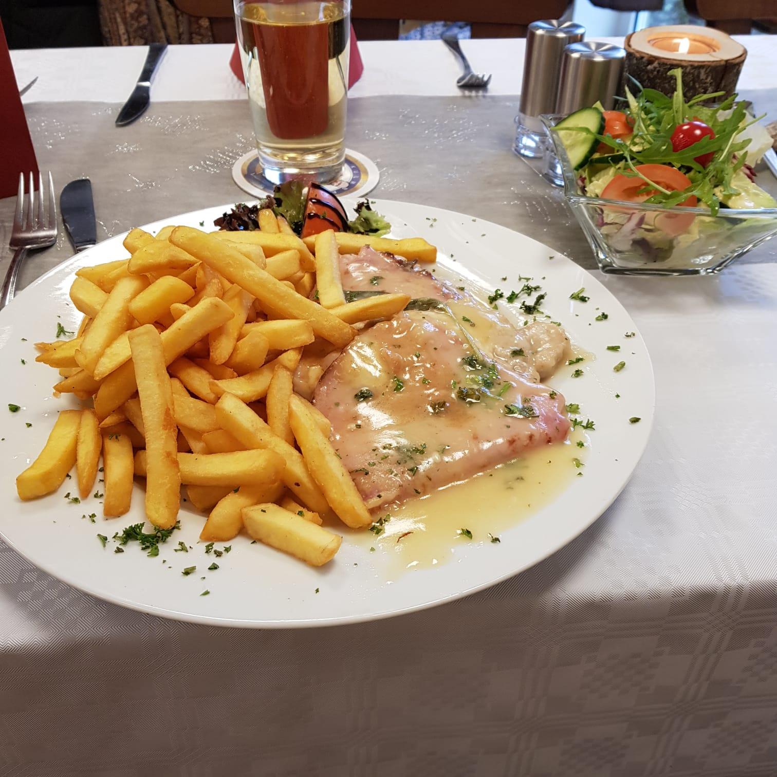 Restaurant "Scharfes Eck  Sportgaststätte" in  Röthlein