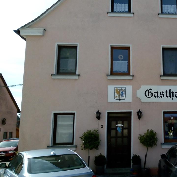 Restaurant "Gasthaus Rotes Roß" in Heilsbronn