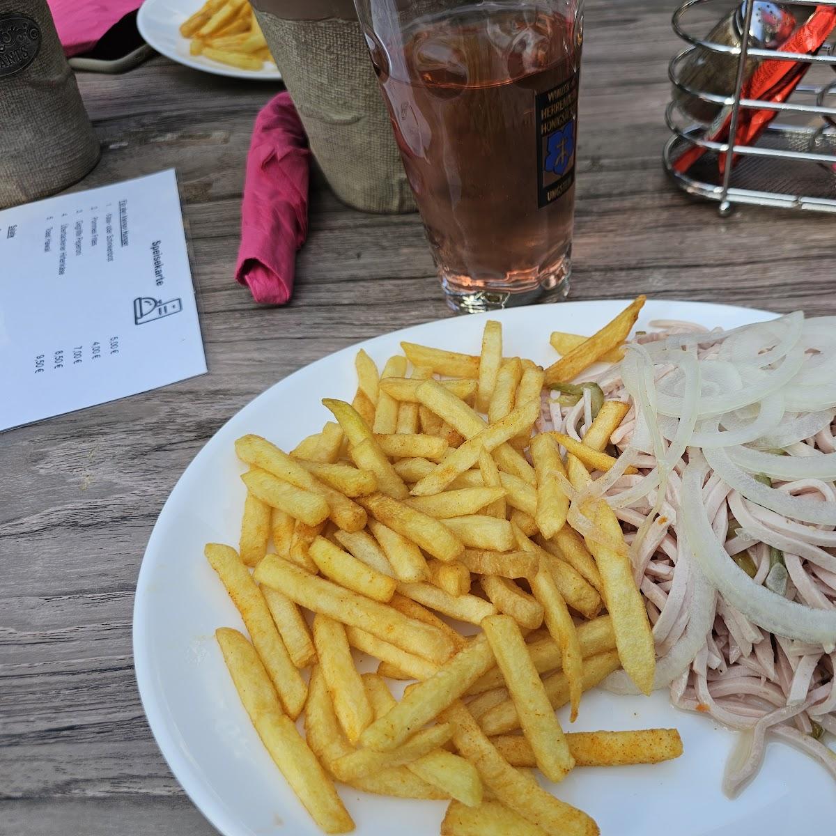 Restaurant "Badeweiherklause" in Neuhofen