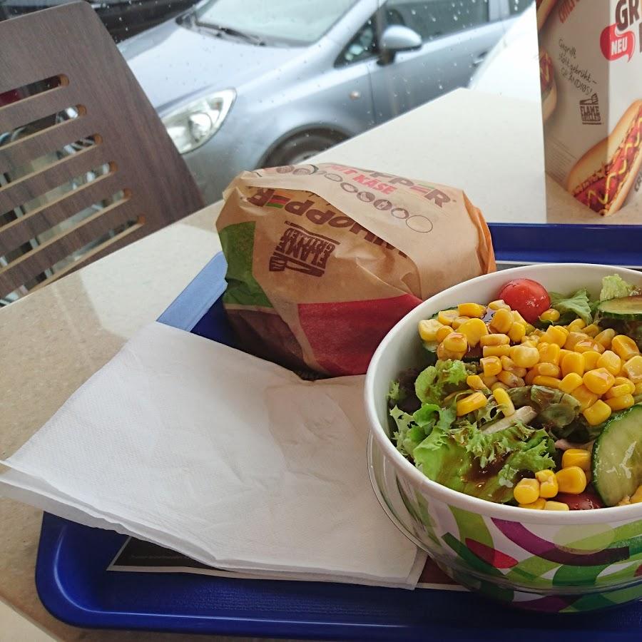 Restaurant "Burger King" in  Linden