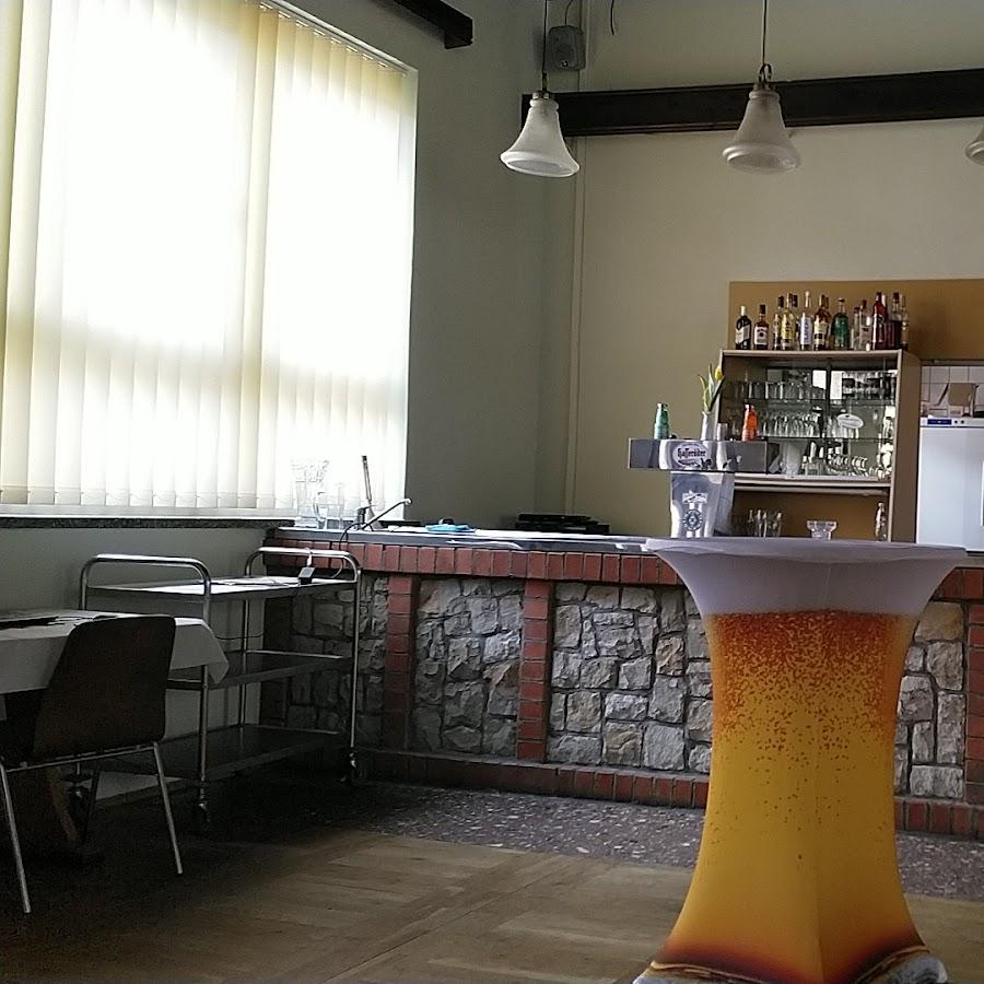 Restaurant "Gaststätte „Zur Kastanie“" in Jübar