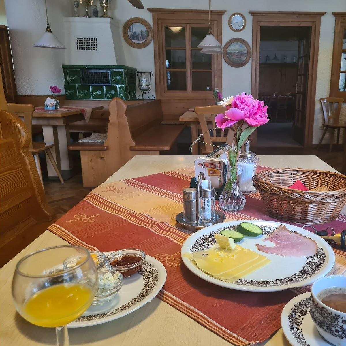 Restaurant "Gasthof zur Post" in Schonstett