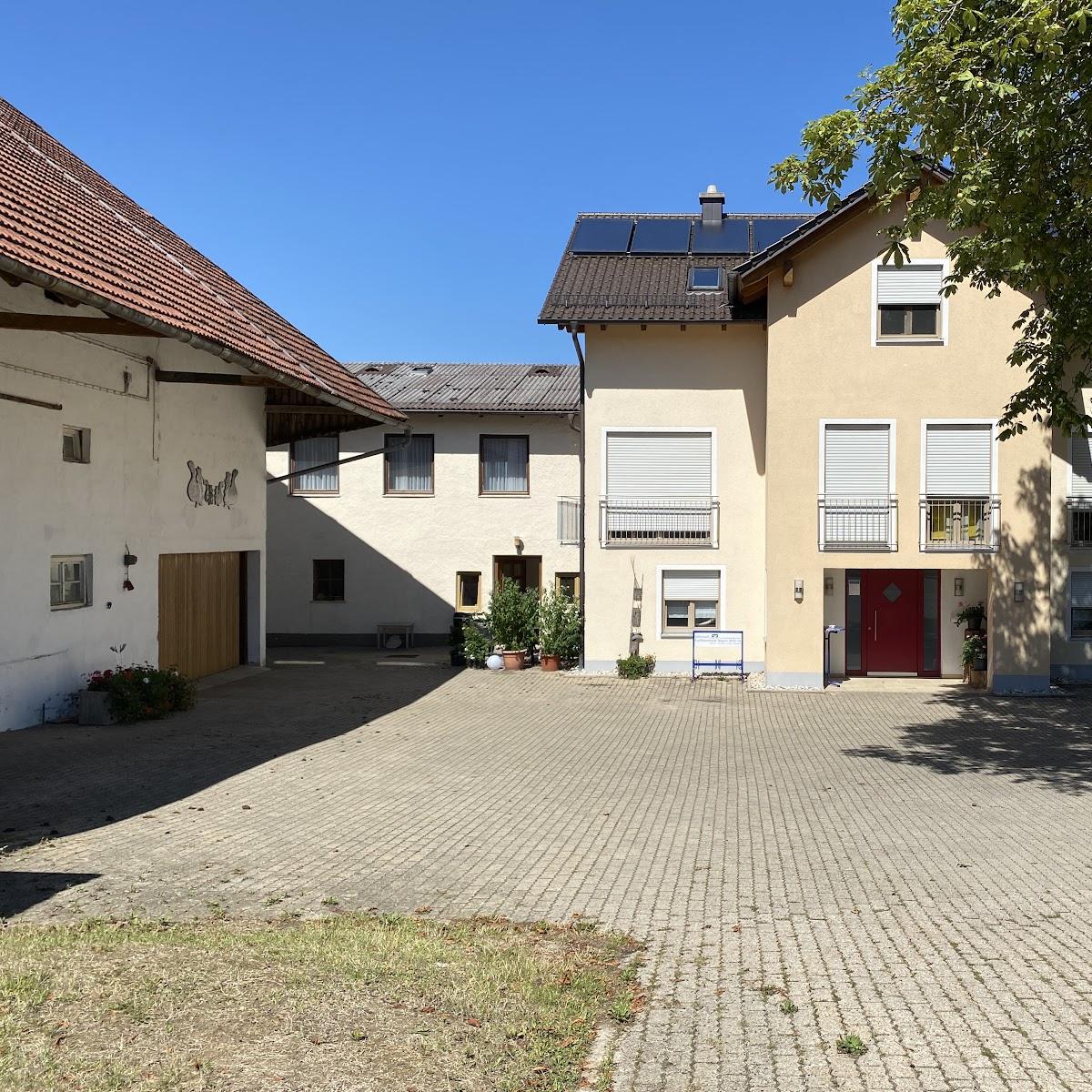 Restaurant "Gasthaus  Zum grünen Baum " in Pollenfeld