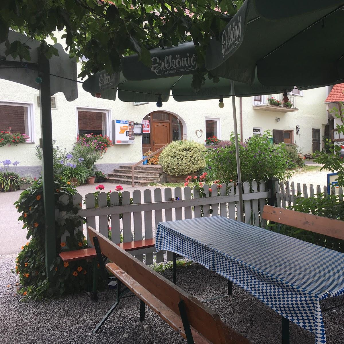 Restaurant "Otto Wellenhofer Gaststätte" in Laberweinting