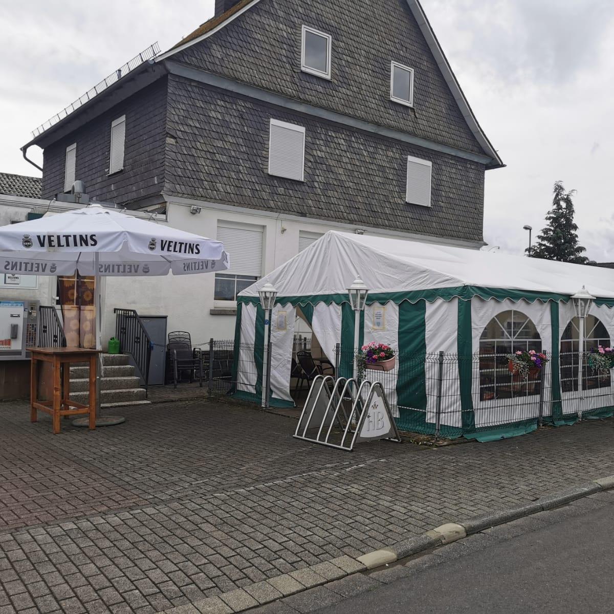 Restaurant "Gaststätte  Zur Linde  Roth" in Eschenburg