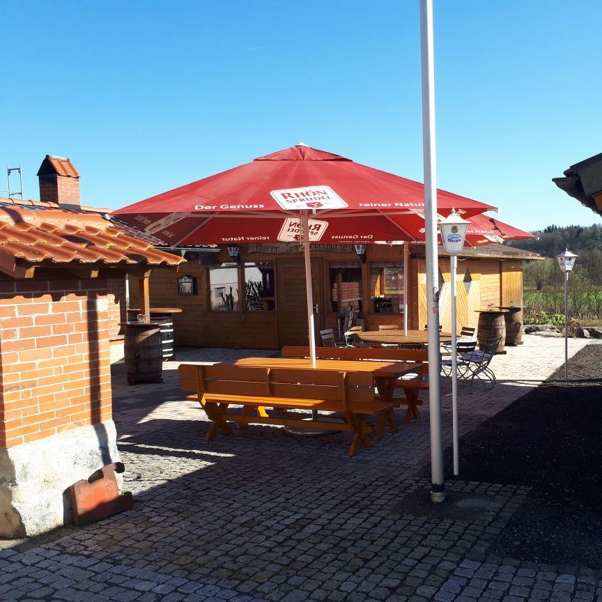Restaurant "Rhöner Spanferkelhütte" in Unsleben