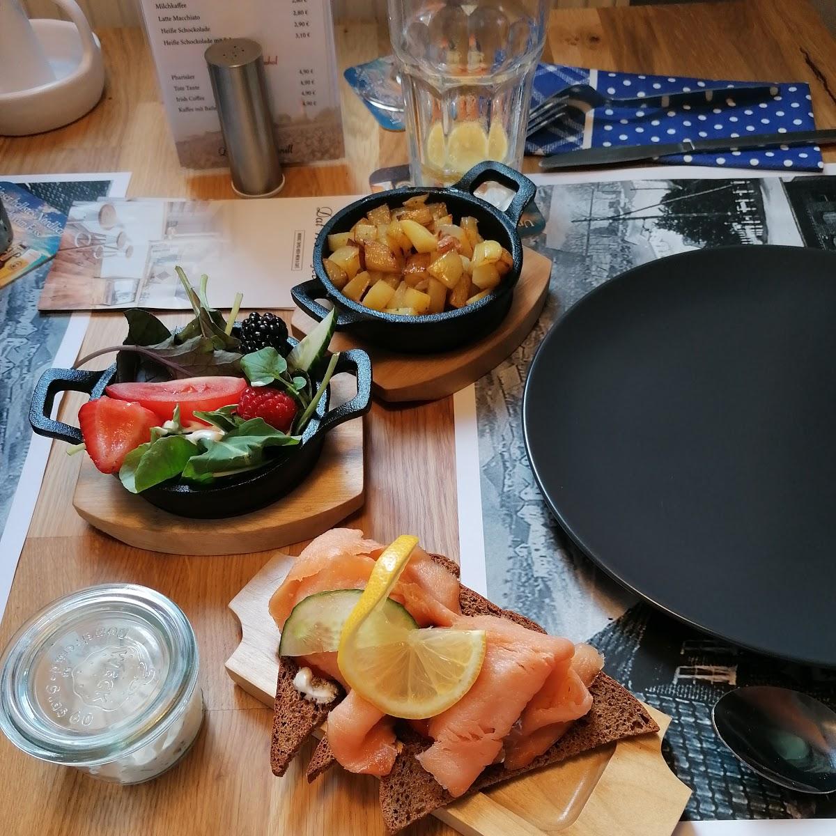 Restaurant "Dat Mundjevull" in  Gelting