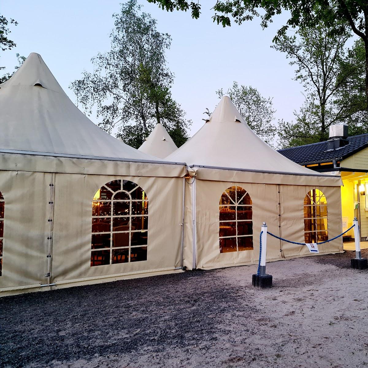 Restaurant "Schwarzrinderseen Weindorf Weinstrand" in  Weiskirchen