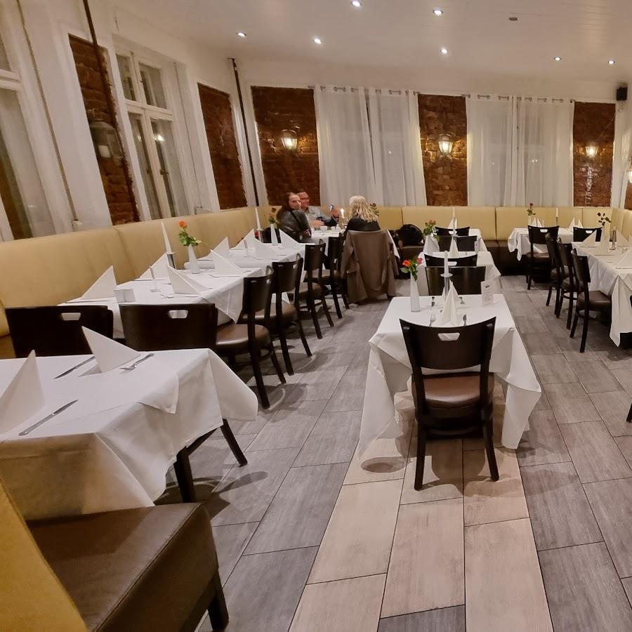 Restaurant "Bella Italia ~ Zum Alten Schloss" in Michendorf