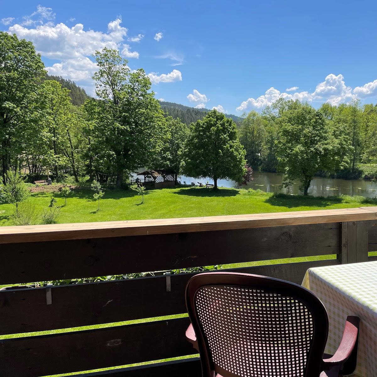 Restaurant "Gasthof Pension Fischerstüberl, Pulling" in Blaibach