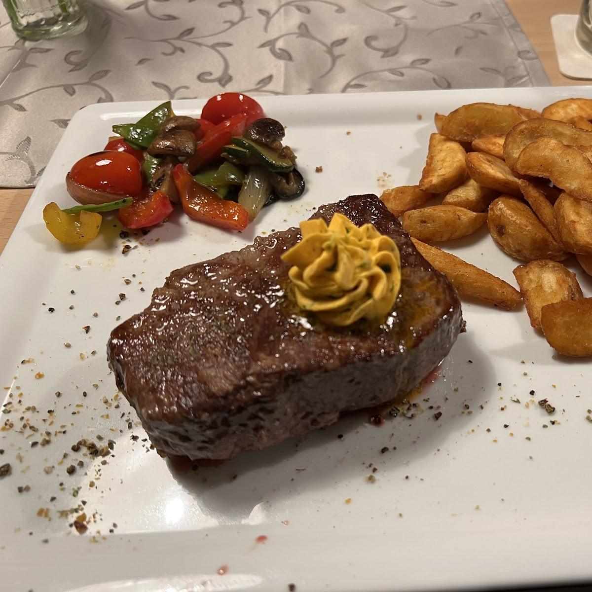 Restaurant "Gasthof Am Waldsee" in Krummennaab