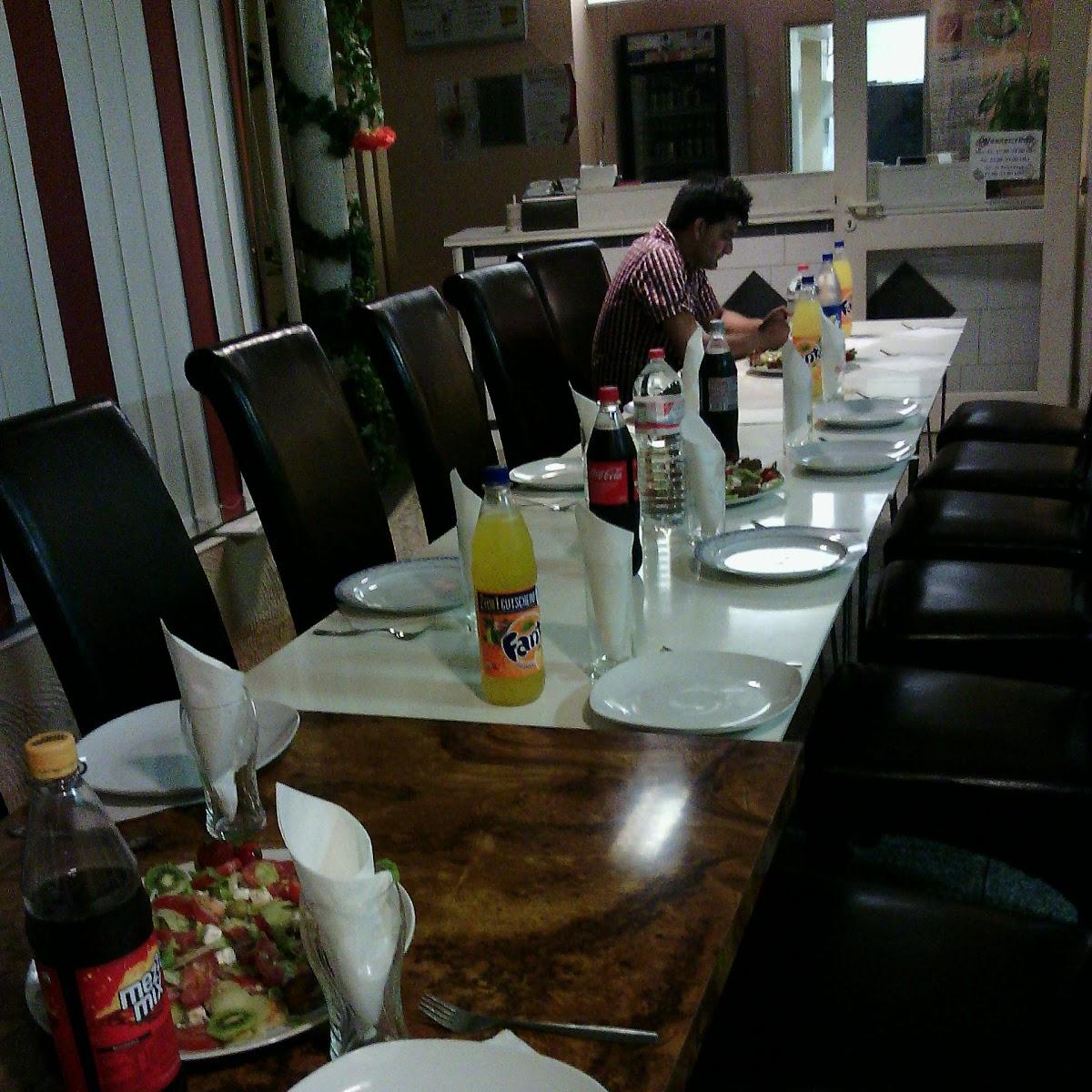 Restaurant "Medan Grill und Pizzeria" in Südbrookmerland