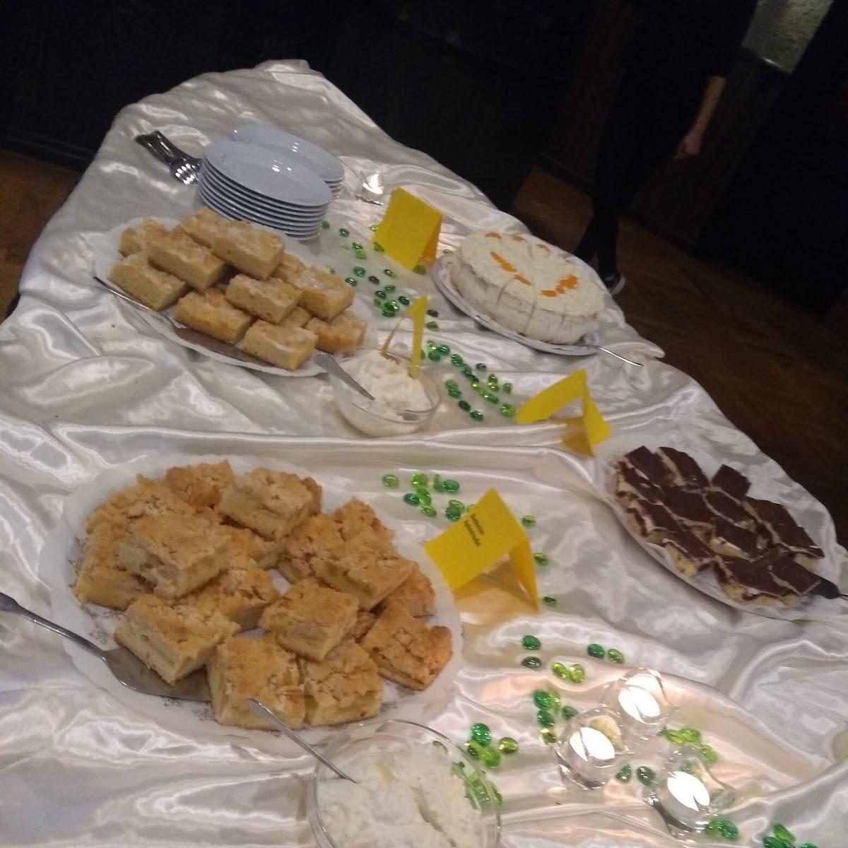 Restaurant "Weißes Pferd Saal- u. Gaststättenbetrieb" in  Ihlow