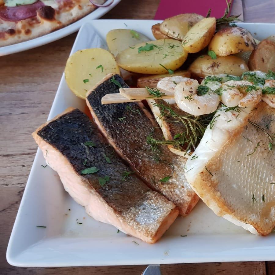 Restaurant "Ostseeperle  GmbH & Co. KG" in  Glowe