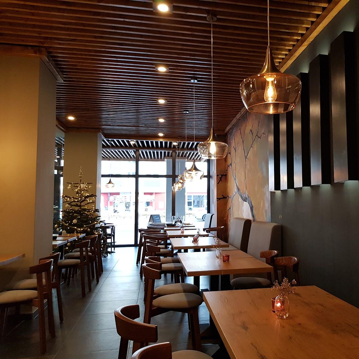 Restaurant "LOU Restaurant - The Finest Asian Kitchen & Sushi Dessau" in Dessau-Roßlau