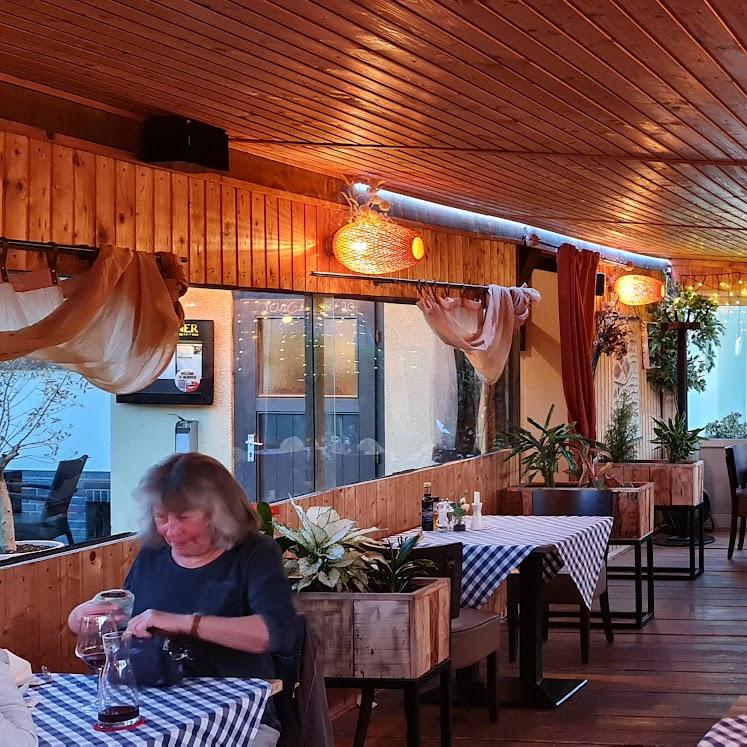 Restaurant "Pizzeria Trattoria Zur Alten Linde" in Heusenstamm