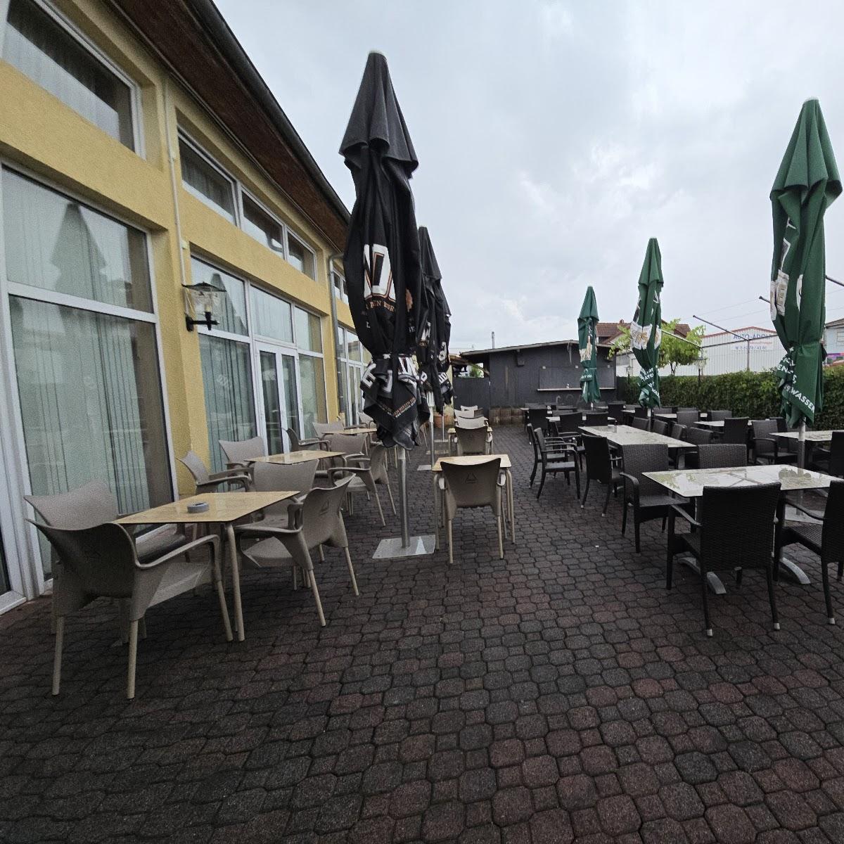 Restaurant "Clube Operário Português" in Groß-Umstadt