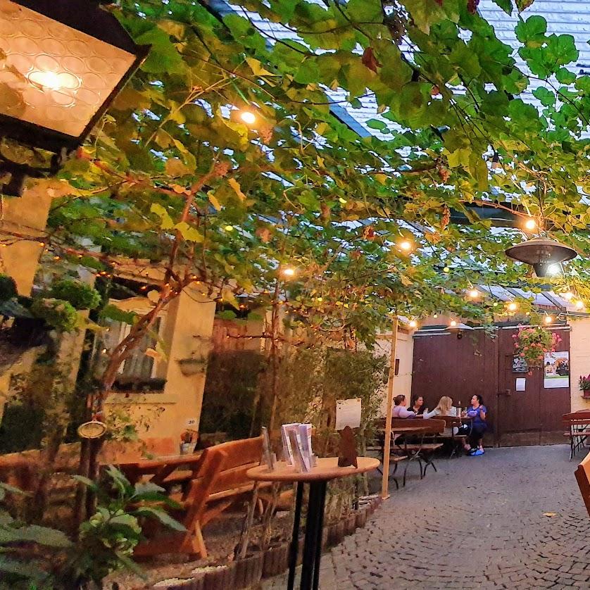 Restaurant "Weingut Preis" in Hochheim am Main