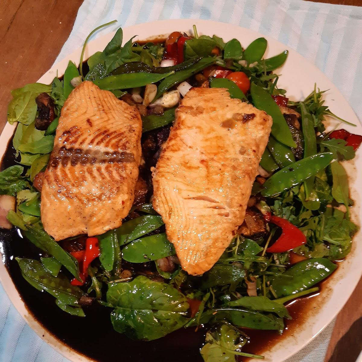 Restaurant "ChezArtistes" in  Loose