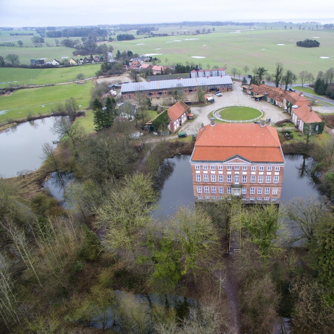 Restaurant "Gut Ludwigsburg" in Waabs