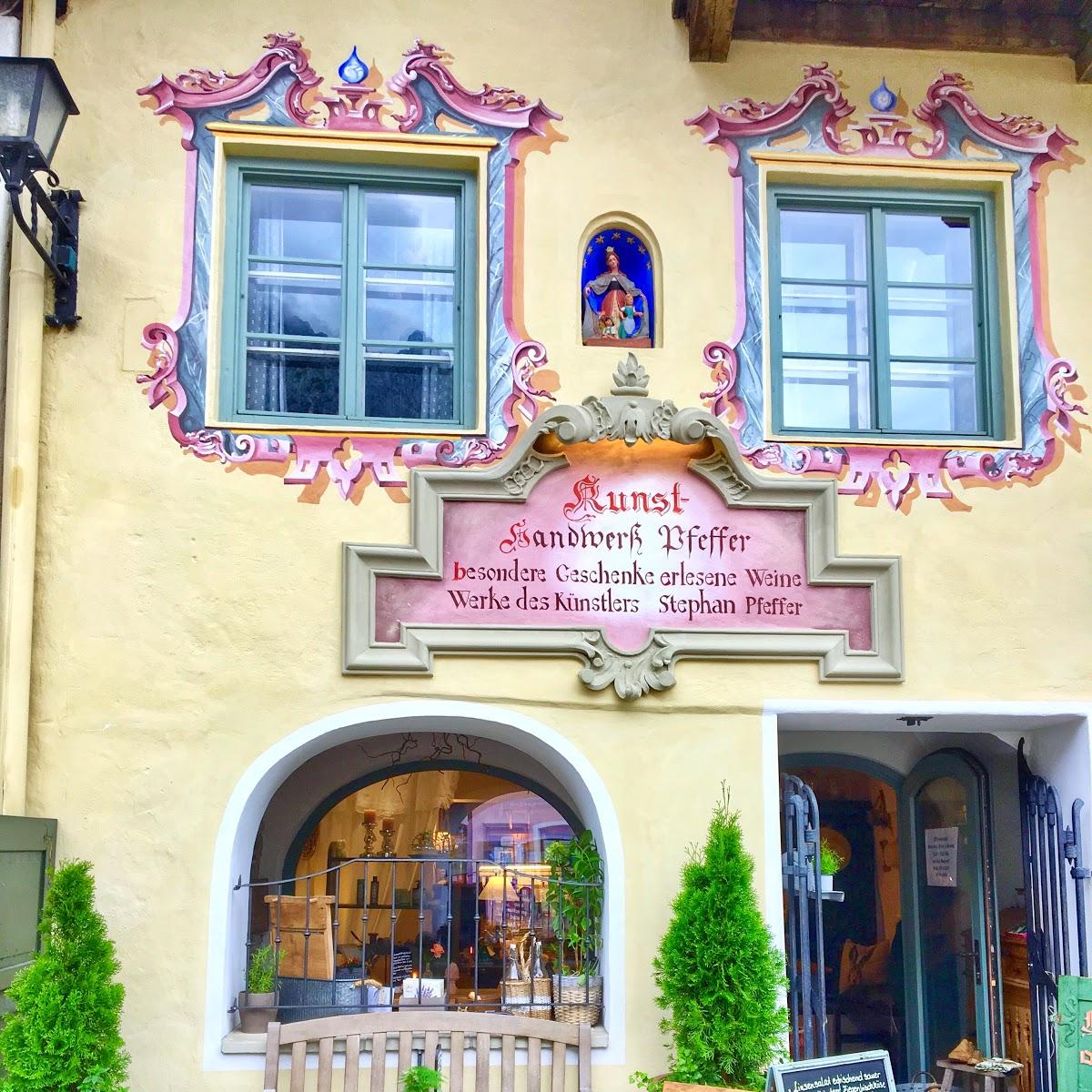 Restaurant "Kunsthandwerk Pfeffer" in  Mittenwald