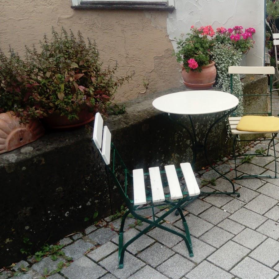 Restaurant "Café Zum Goldenen Pudel" in  Jagst