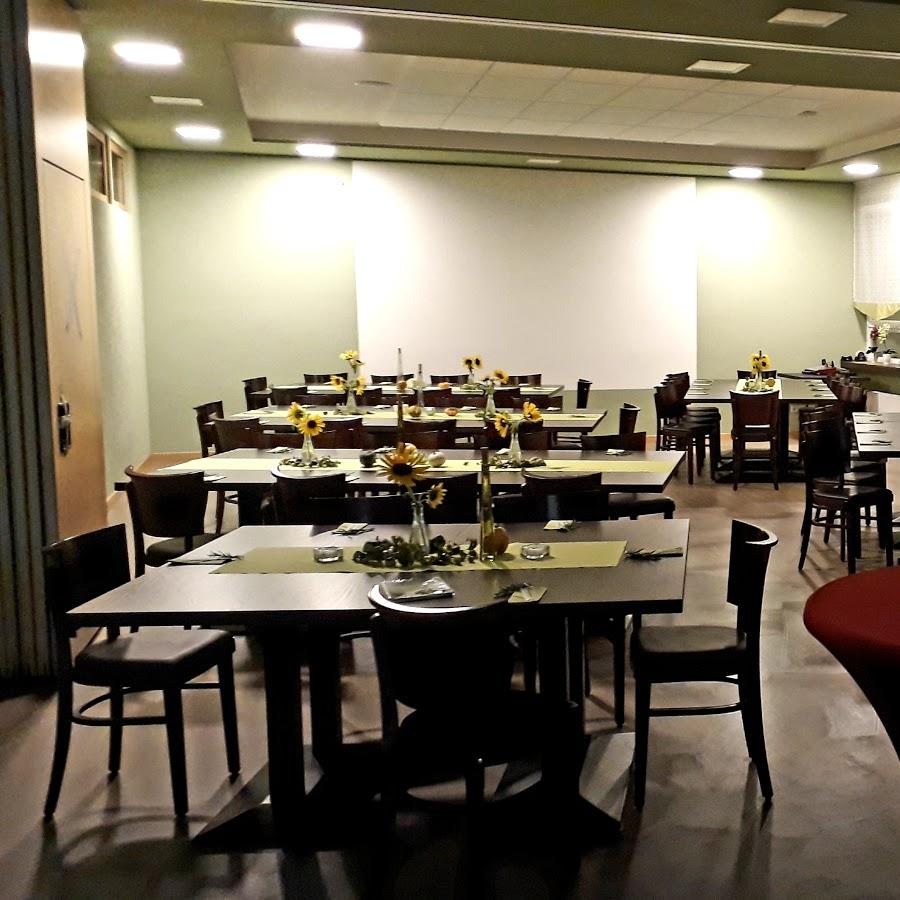 Restaurant "Zwölfer Gaststätte Gunther Maier" in  Waghäusel