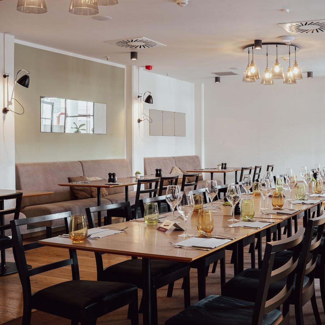 Restaurant "zeitlos Restaurant & Bar | Alte Post" in Flensburg