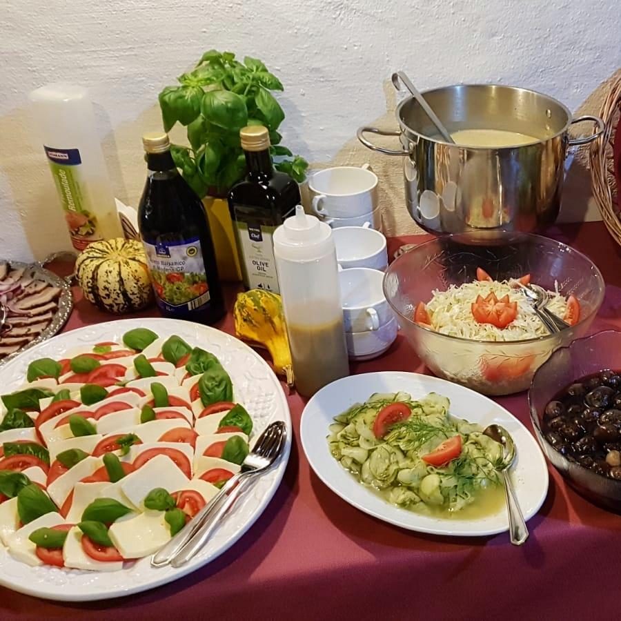 Restaurant "Wirtshaus Zu Kronau" in  Emmering