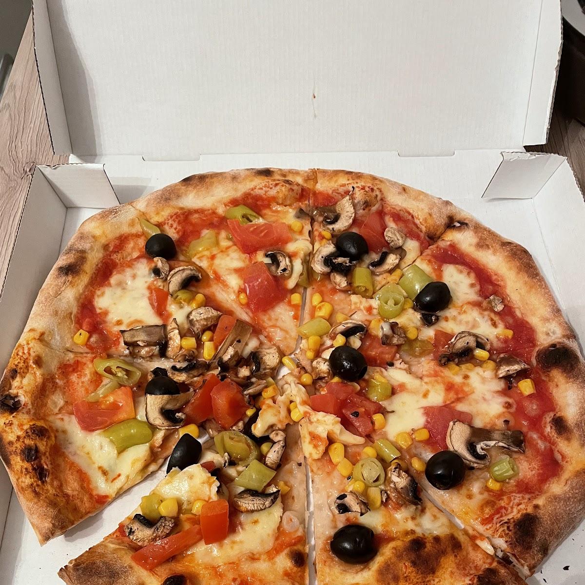 Restaurant "Pizza & Pasta Licone" in Großkarolinenfeld