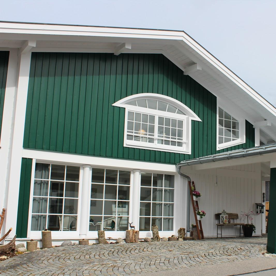 Restaurant "Landhotel  -seit Februar nach Renovierung jetzt Alpenhotel" in  Irschenberg