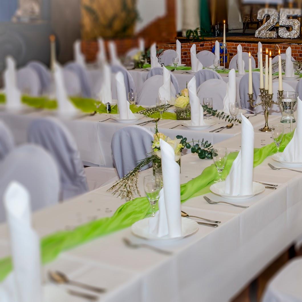 Restaurant "Hotel & Gaststätte Zur Schleuse Garwitz" in Lewitzrand