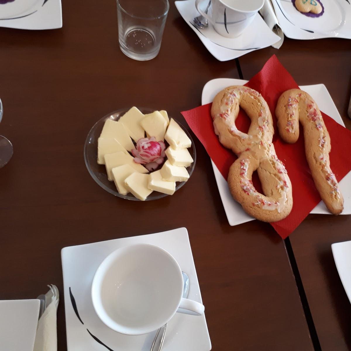 Restaurant "Amaliencafé" in  Alpen