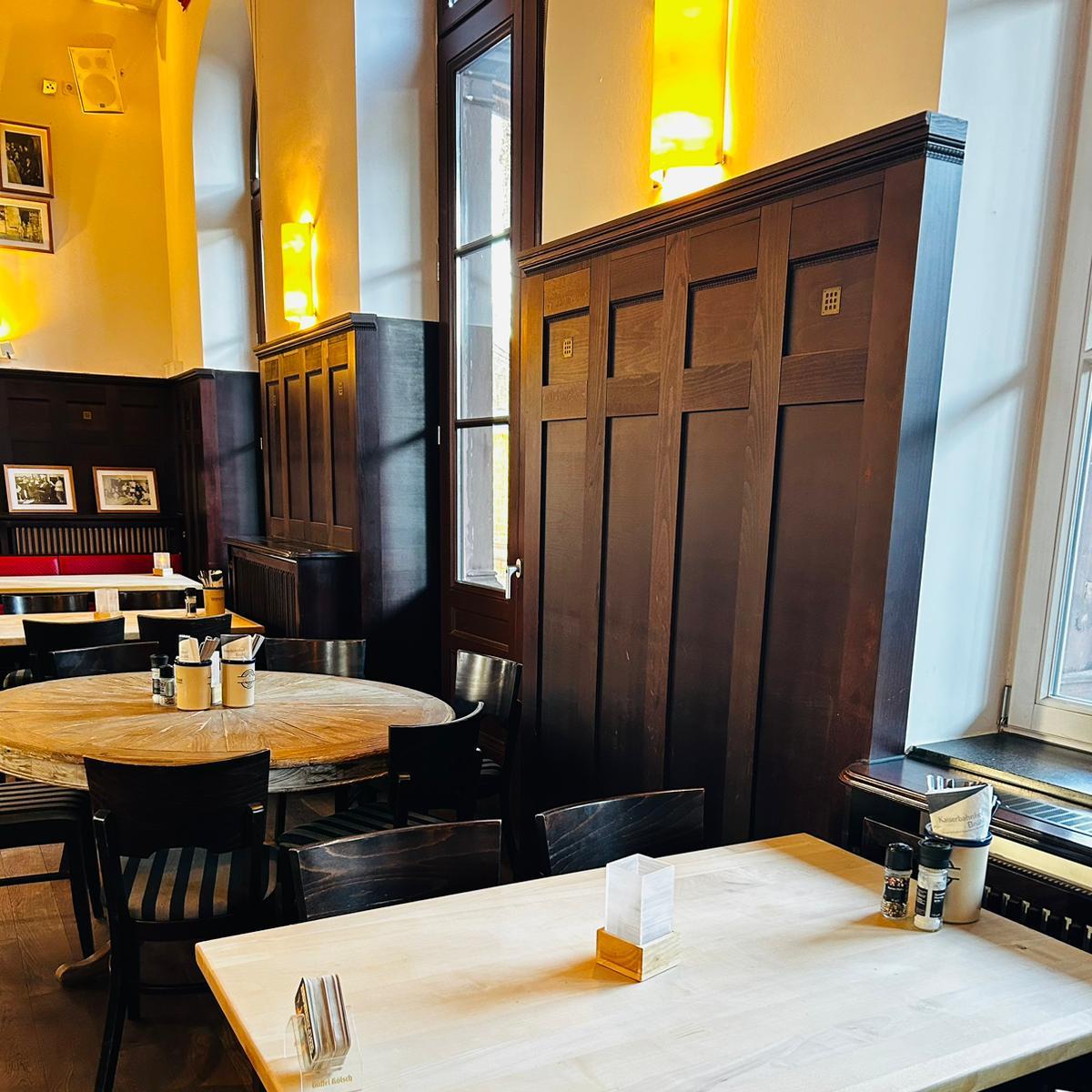 Restaurant "Kaiserbahnhof" in Brühl