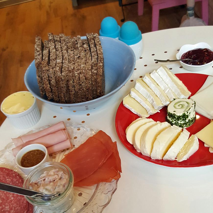 Restaurant "Jussi - Mein skandinavisches Krimi-Buch-Café" in  Hamburg