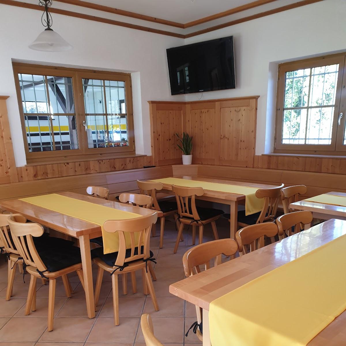 Restaurant "Wirtshaus Am Hölzl" in Emmering