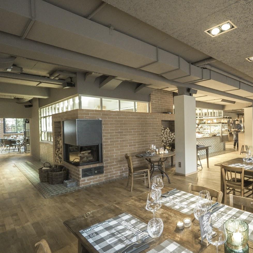Restaurant "MARTHA PIZZAREI" in Fürstenfeldbruck