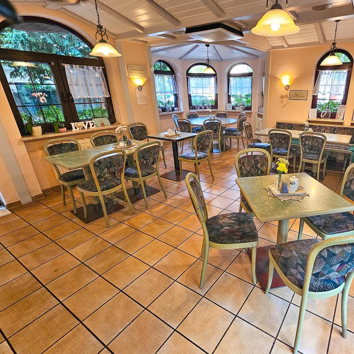 Restaurant "Café Benjamin" in Trebur